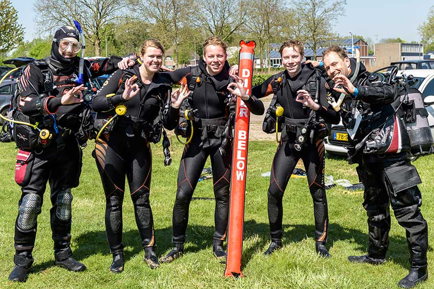 https://www.sealanddiving.nl/wp-content/uploads/2016/12/BD_OWDcourse_06_05_16-0622.jpg